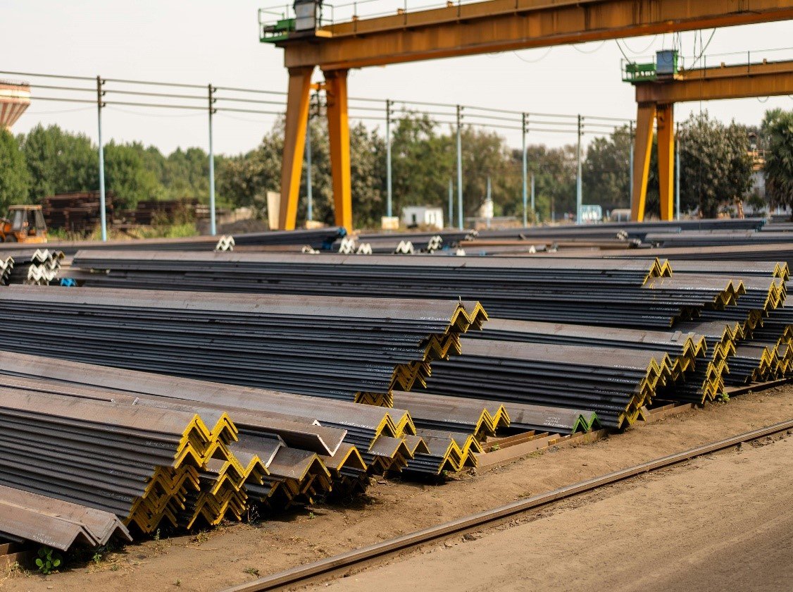 STEEL ANGLE BAR